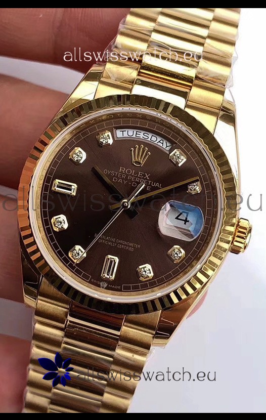 Đồng hồ Rolex Presidents Gold Watch sẽ là đồng hồ hoàn hảo cho mọi dịp và trở thành biểu tượng của sự sang trọng của bạn. Với kiểu dáng đẹp mắt và chất liệu vàng đầy lấp lánh, chúng là thứ không thể thiếu trong bộ sưu tập đồng hồ của bạn.
